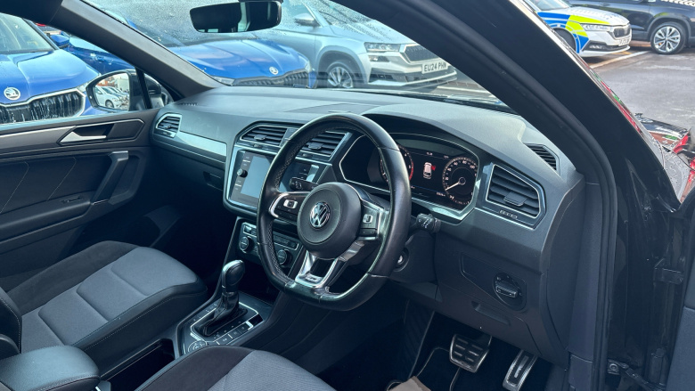 Volkswagen Tiguan 2.0 TDi 150 4Motion R-Line 5dr DSG Diesel Estate